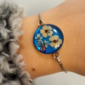 Dainty Silver Pressed Flower Bangle Bracelet